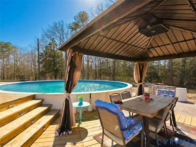 8416 Arnold Rd, Mechanicsville, VA 23111