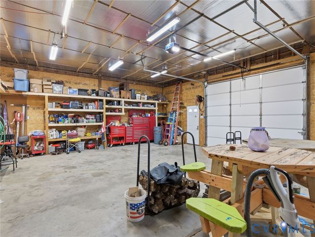 8416 Arnold Rd, Mechanicsville, VA 23111