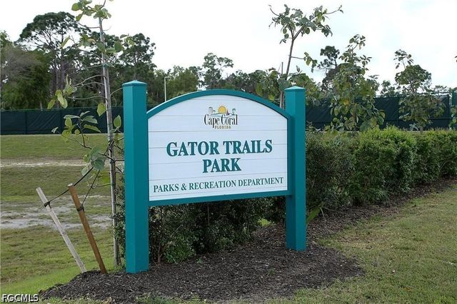 4110 NE 23rd PL, Cape Coral, FL 33909