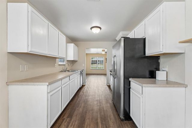 637 SW 11th Street, Blanchard, OK 73010