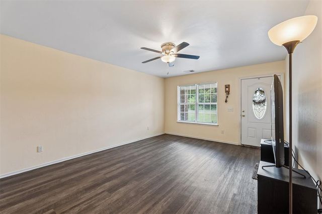 637 SW 11th Street, Blanchard, OK 73010