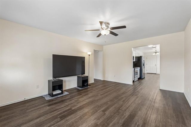 637 SW 11th Street, Blanchard, OK 73010