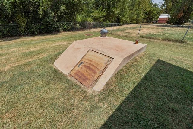 637 SW 11th Street, Blanchard, OK 73010