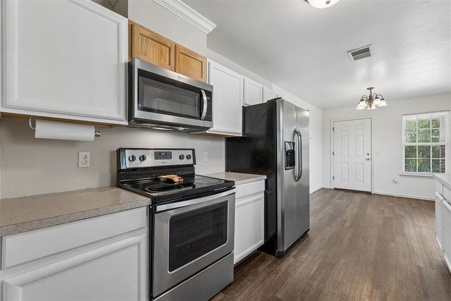 637 SW 11th Street, Blanchard, OK 73010