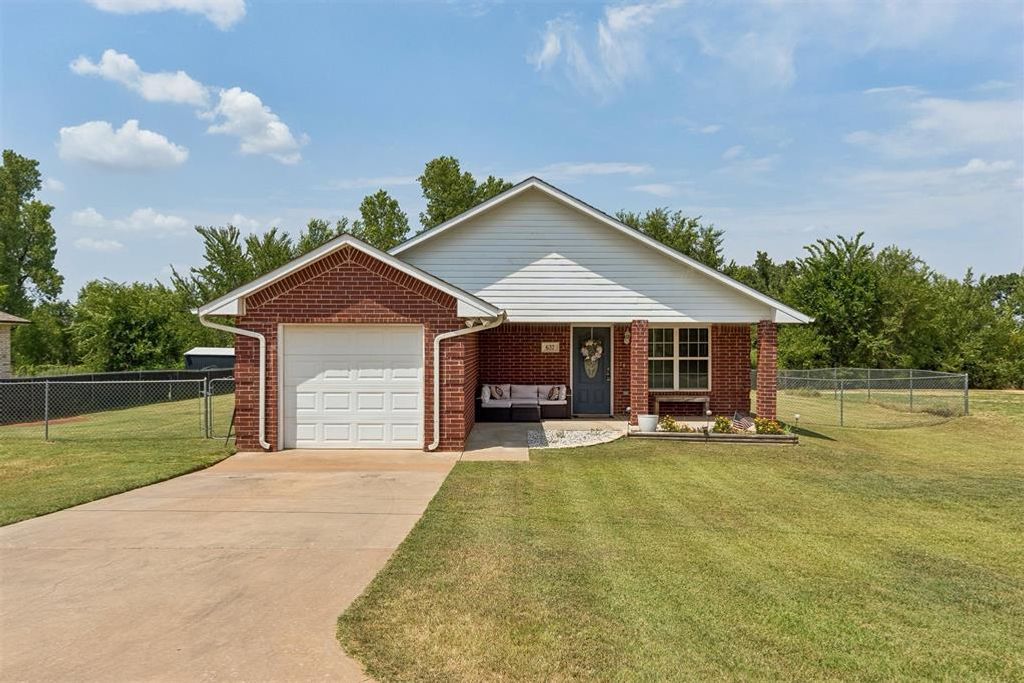 637 SW 11th Street, Blanchard, OK 73010