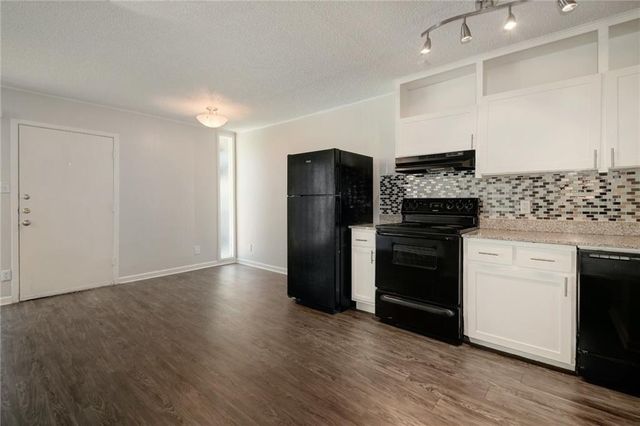 2900 Cole ST 307, Austin, TX 78705