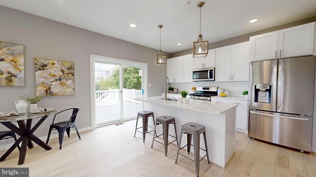 6516 GOLDEN RING RD, Rosedale, MD 21237