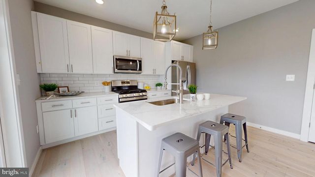 6516 GOLDEN RING RD, Rosedale, MD 21237