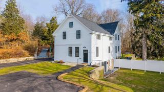 16 Water St C, Freetown, MA 02702