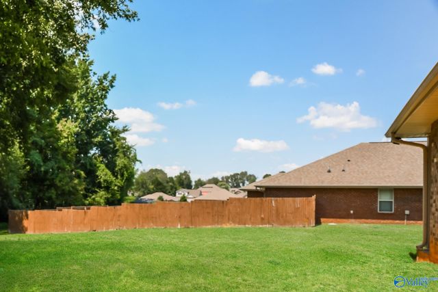 128 Lazy Oak Drive, New Market, AL 35761