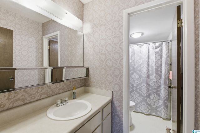 2831 Georgetown Dr Apt C, Hoover, AL 35216