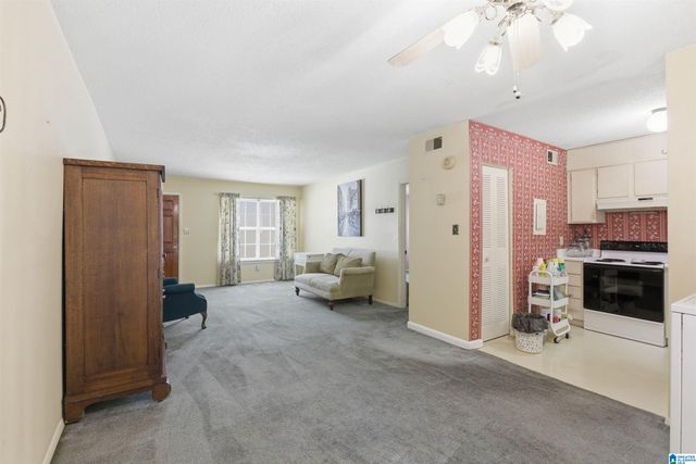2831 Georgetown Dr Apt C, Hoover, AL 35216