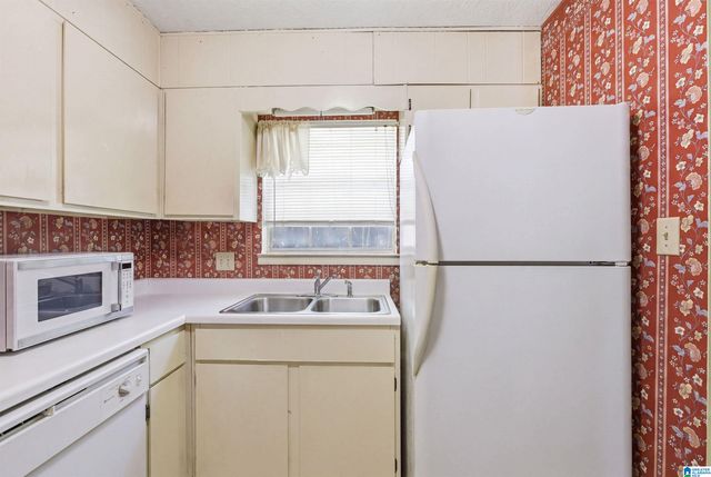 2831 Georgetown Dr Apt C, Hoover, AL 35216