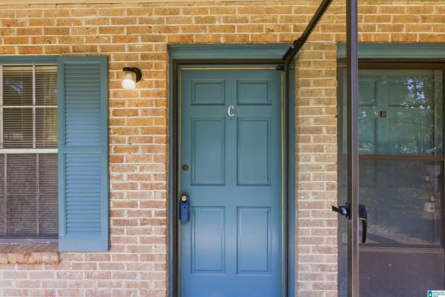 2831 Georgetown Dr Apt C, Hoover, AL 35216