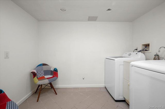 1325 Stoneybrook Avenue, Mamaroneck, NY 10543