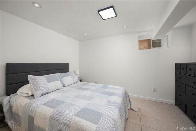 1325 Stoneybrook Avenue, Mamaroneck, NY 10543