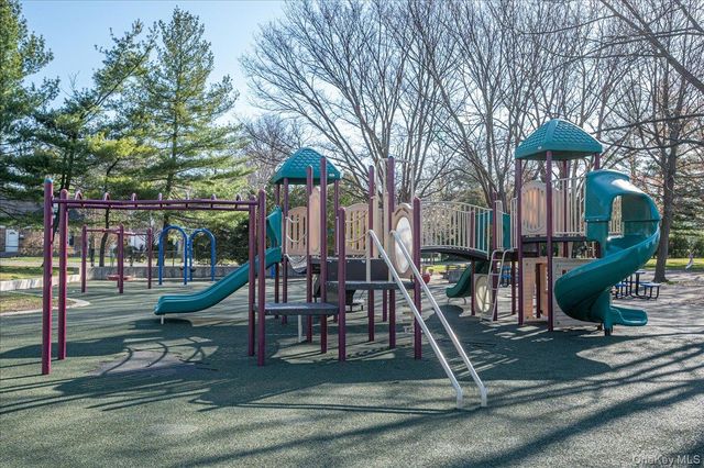 1325 Stoneybrook Avenue, Mamaroneck, NY 10543