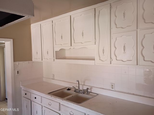 8108 LA PALOMA Circle, El Paso, TX 79907