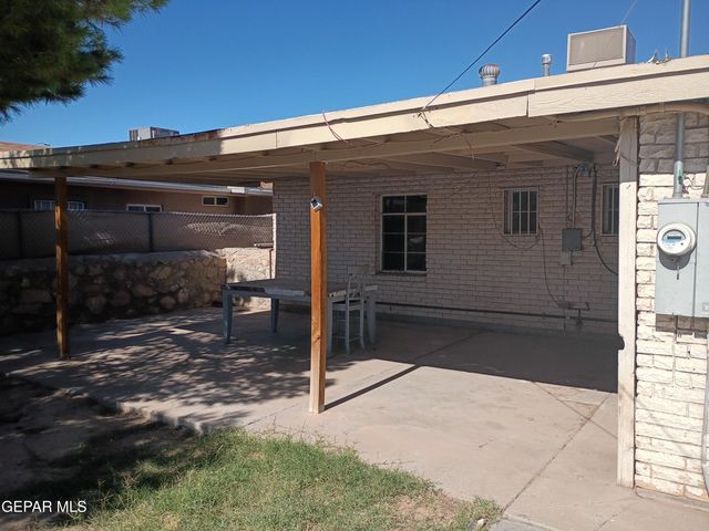 8108 LA PALOMA Circle, El Paso, TX 79907