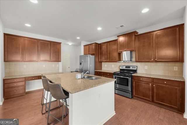 540 Country Ridge Drive, Hoschton, GA 30548