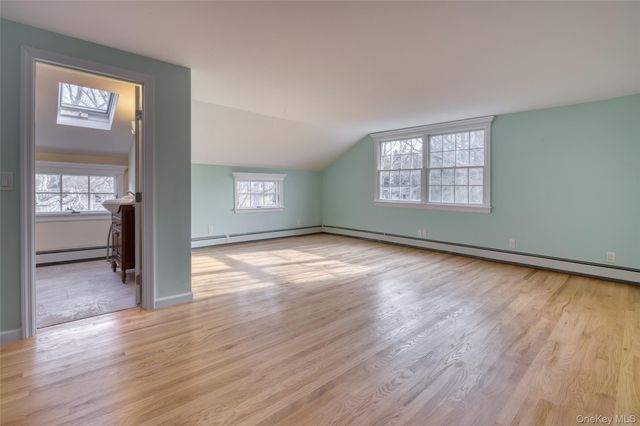 65 Greenway W, Orient, NY 11957