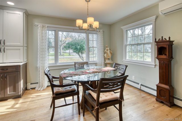 65 Greenway W, Orient, NY 11957