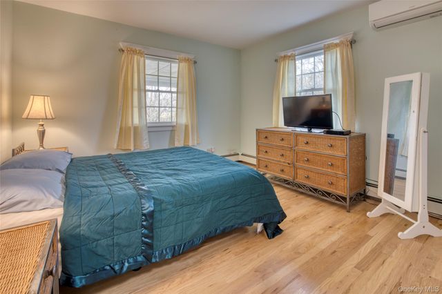 65 Greenway W, Orient, NY 11957