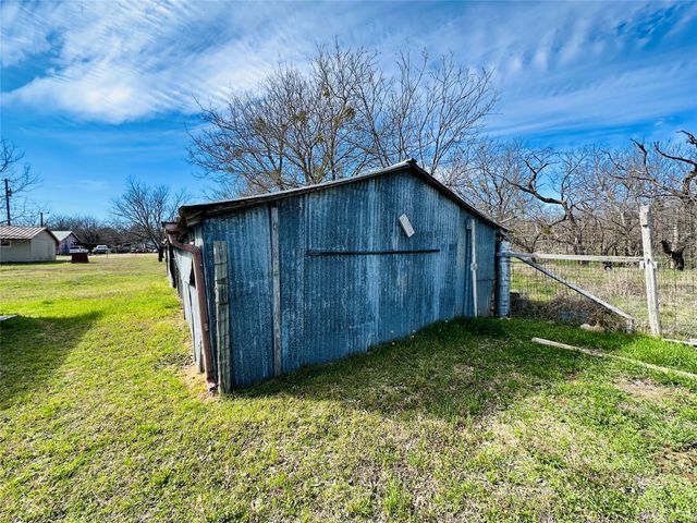 409 3rd Street, Blanket, TX 76432