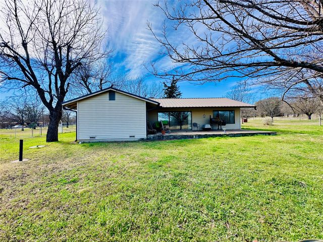 409 3rd Street, Blanket, TX 76432