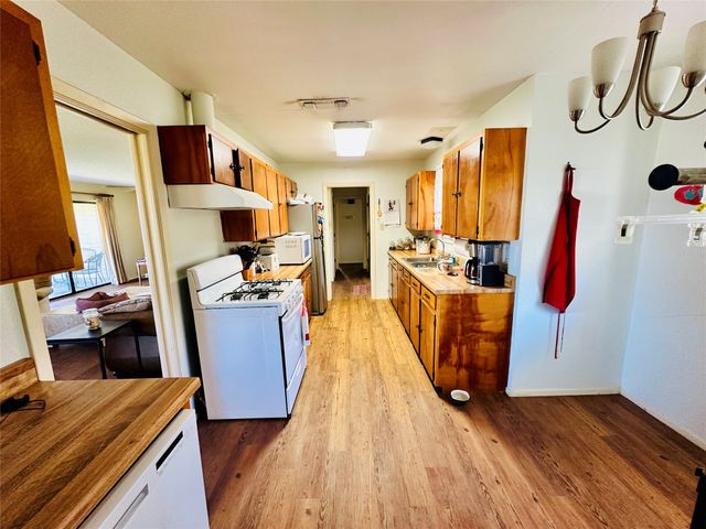 409 3rd Street, Blanket, TX 76432