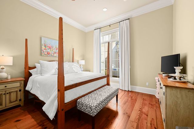 2207 Perkins Ln, Baton Rouge, LA 70808