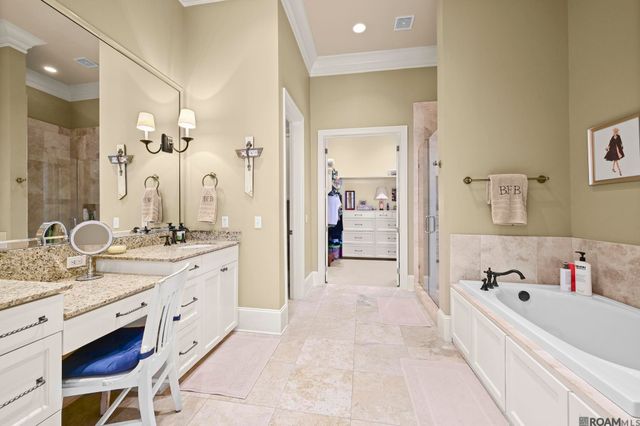 2207 Perkins Ln, Baton Rouge, LA 70808