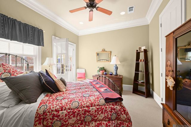 2207 Perkins Ln, Baton Rouge, LA 70808