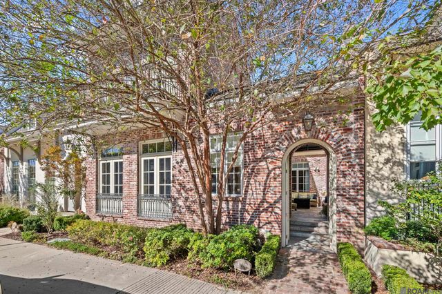 2207 Perkins Ln, Baton Rouge, LA 70808