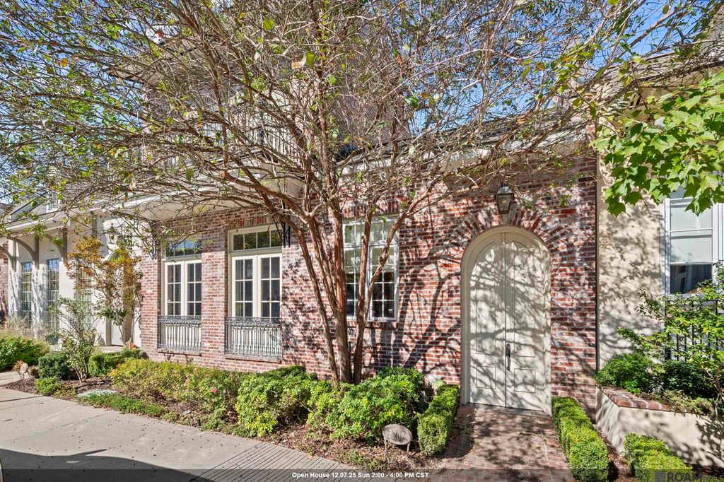 2207 Perkins Ln, Baton Rouge, LA 70808