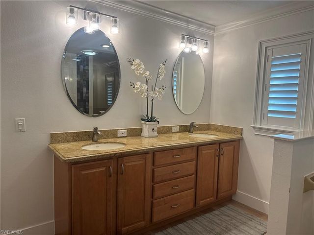 5241 SW 2nd PL, Cape Coral, FL 33914