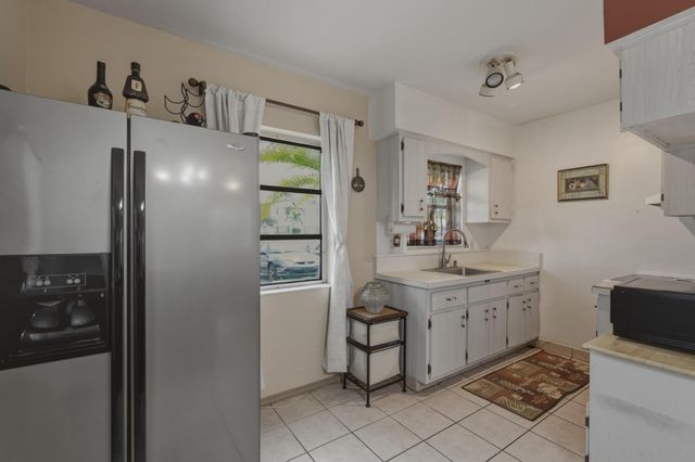 500 SW 15TH Street 107, Pompano Beach, FL 33060