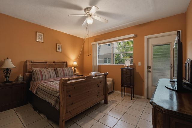500 SW 15TH Street 107, Pompano Beach, FL 33060
