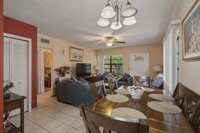 500 SW 15TH Street 107, Pompano Beach, FL 33060