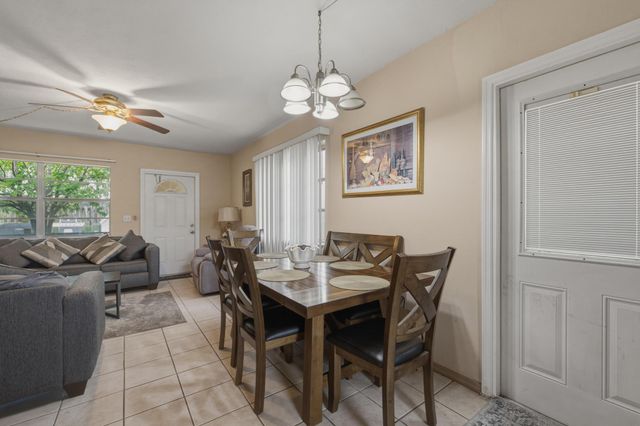 500 SW 15TH Street 107, Pompano Beach, FL 33060