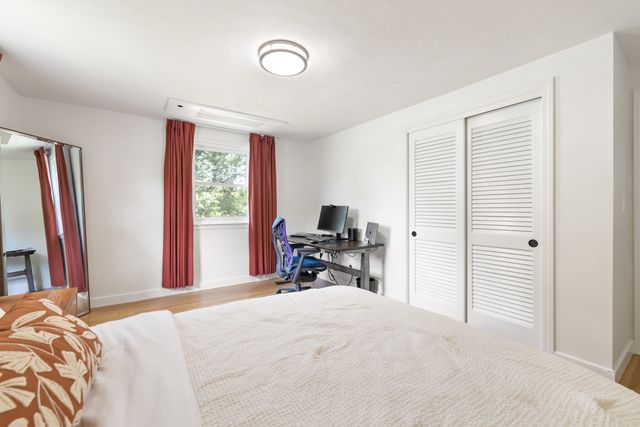 54 Checkerberry Ln, Framingham, MA 01702