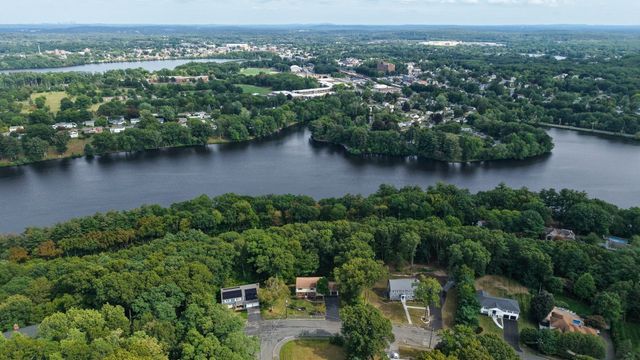 54 Checkerberry Ln, Framingham, MA 01702