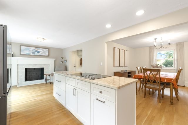 54 Checkerberry Ln, Framingham, MA 01702
