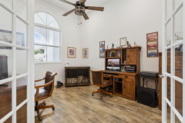 5141 GREENS DRIVE, Lady Lake, FL 32159