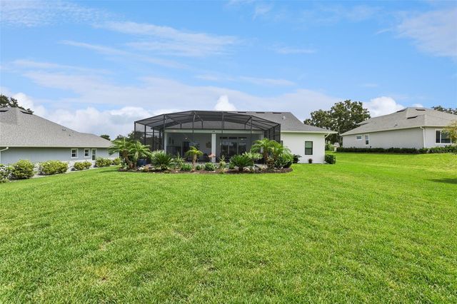 5141 GREENS DRIVE, Lady Lake, FL 32159