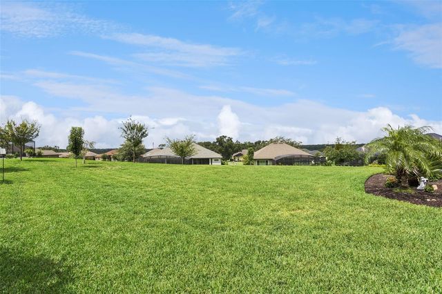 5141 GREENS DRIVE, Lady Lake, FL 32159