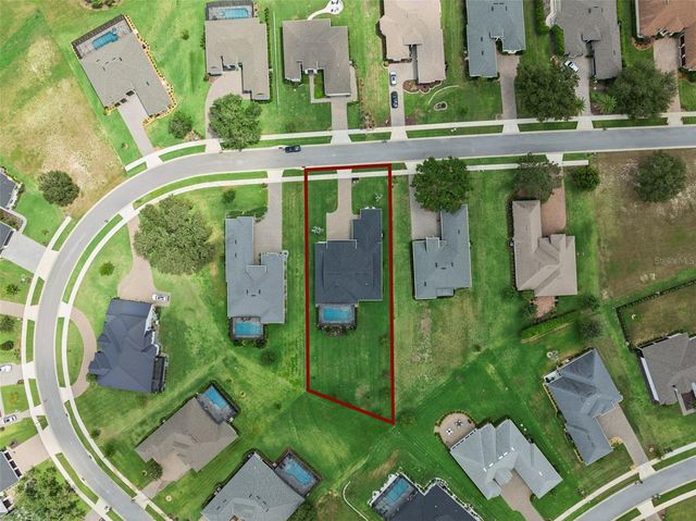 5141 GREENS DRIVE, Lady Lake, FL 32159