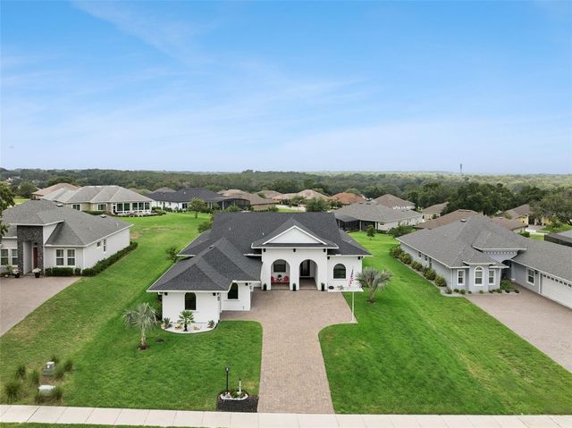 5141 GREENS DRIVE, Lady Lake, FL 32159