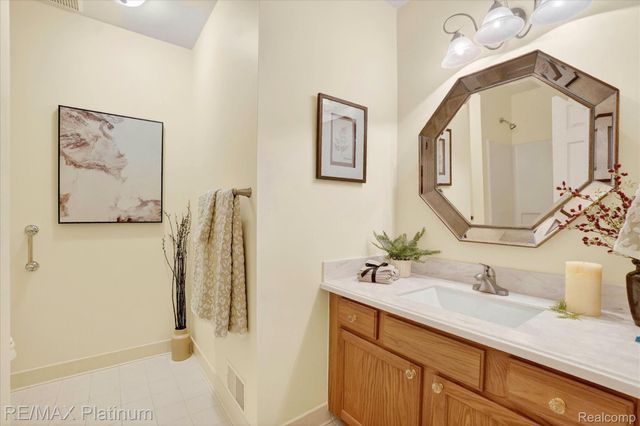 3341 DEWDROP, Genoa Township, MI 48843