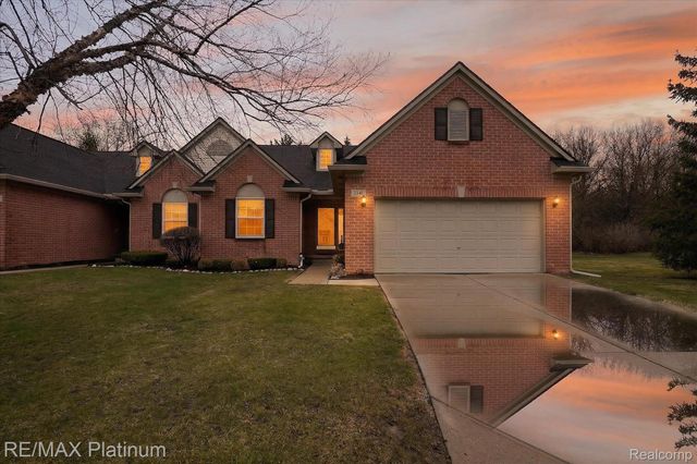 3341 DEWDROP, Genoa Township, MI 48843